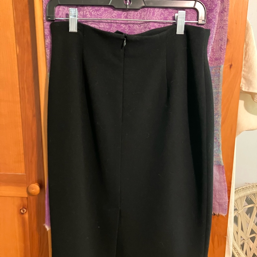 Black pencil skirt